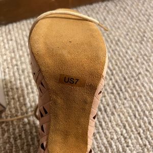 Stiletto heel dance shoes